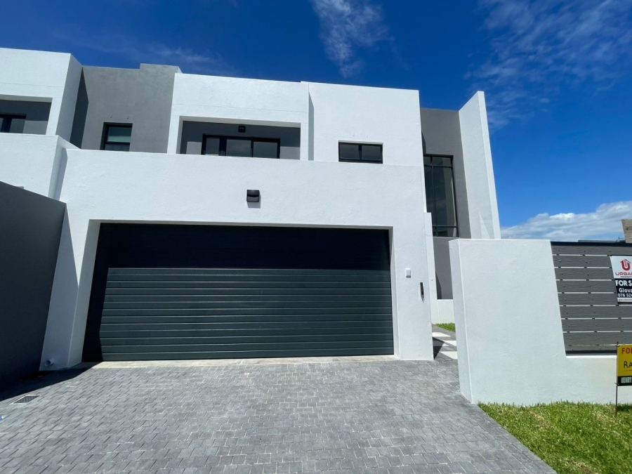 4 Bedroom Property for Sale in Sandown Western Cape